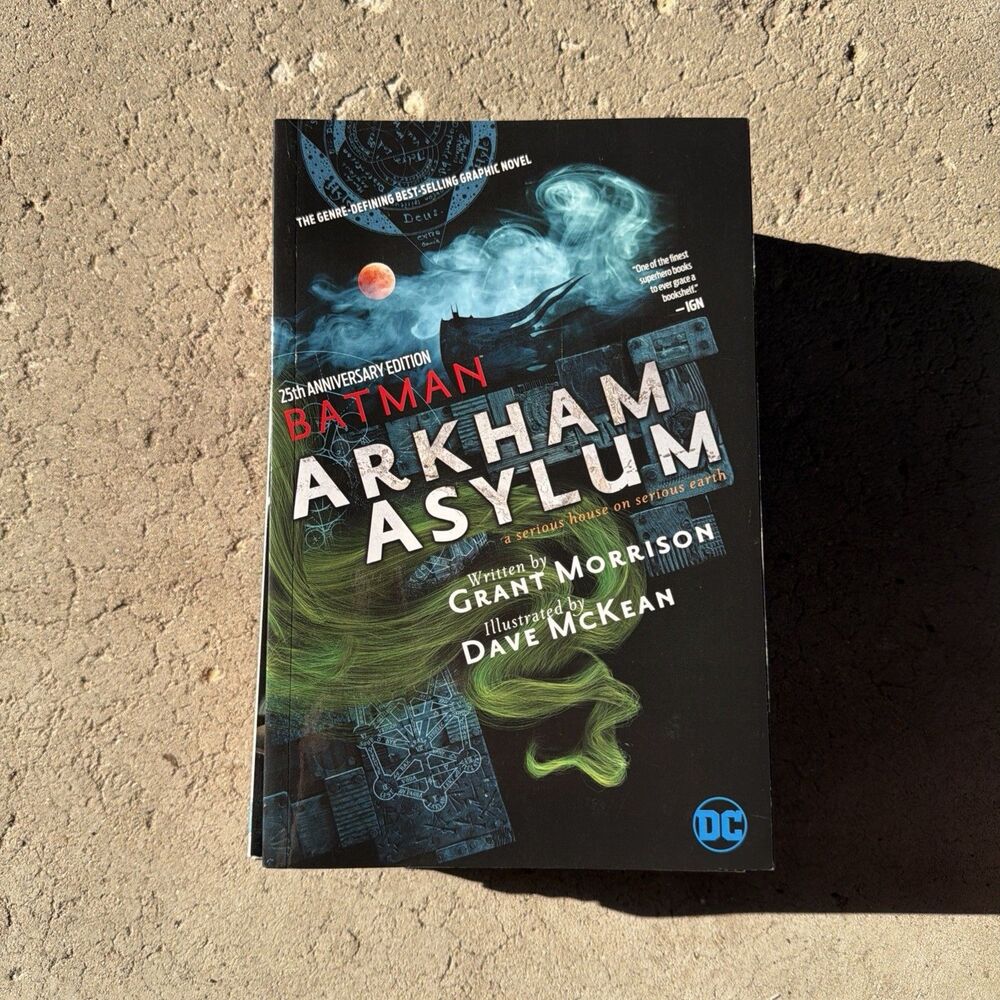 Batman: Arkham Asylum. Morrison & McKean. Deluxe Ed Hardcover Sealed 2021.